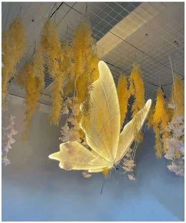 бабочка на ножке теплый белый 80*164 см