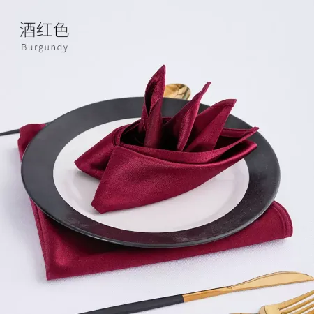 комплект из 20 плотных атласных салфеток  бордовый