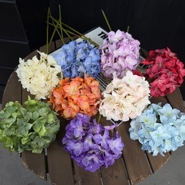 гортензия лепестки с узором светло-фиолетовая