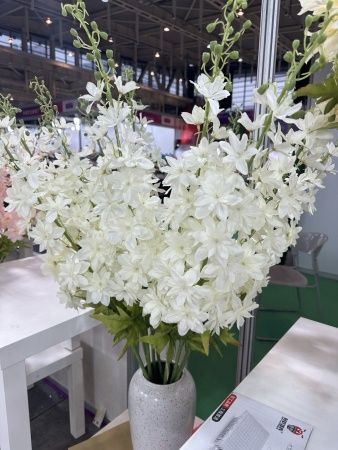 дельфиниум одиночный темно-фиолетовый